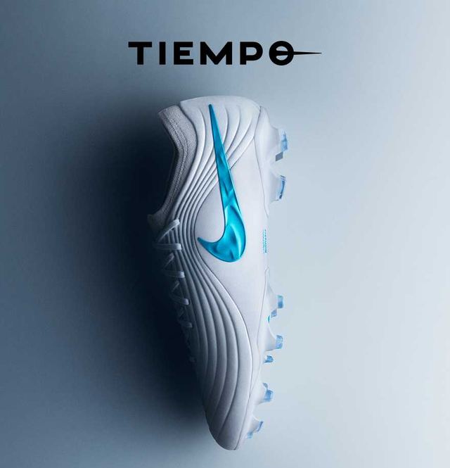 Chaussure de football Nike Tiempo