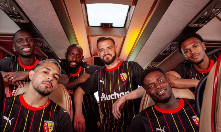 Nouveau maillot extérieur RC Lens 2023/2024 : un hommage aux supporters